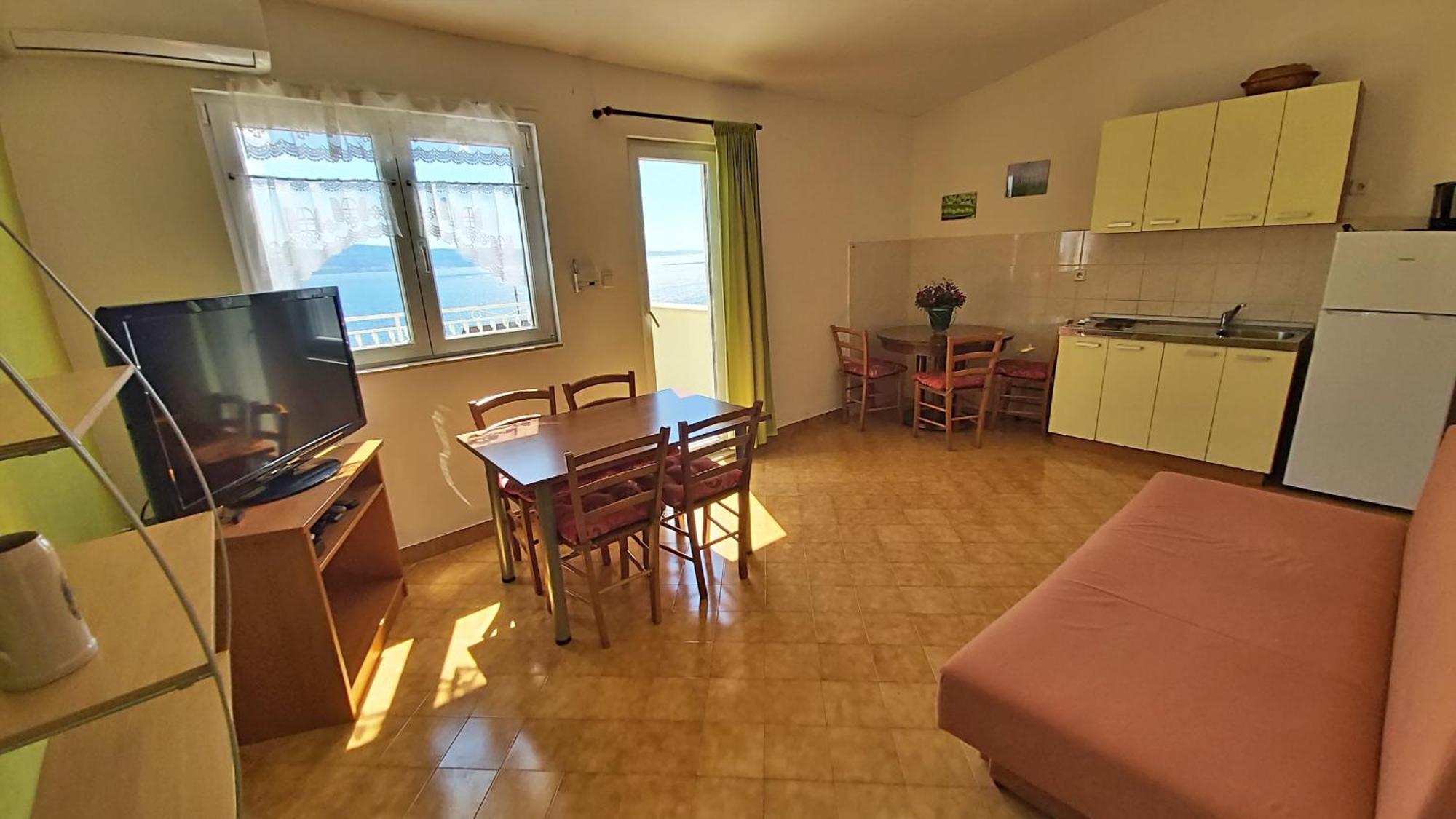 Apartments Marko Nemira 奥米什 客房 照片
