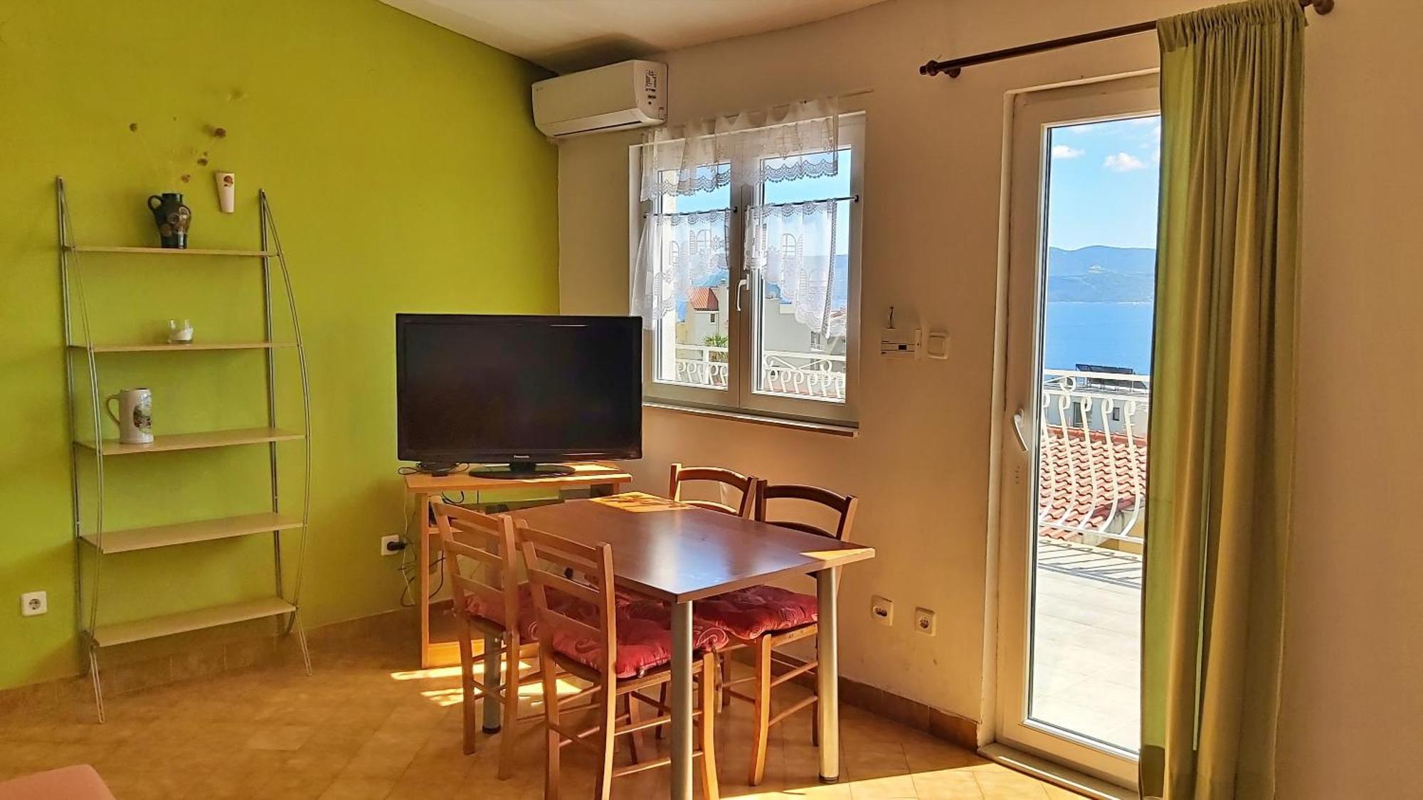 Apartments Marko Nemira 奥米什 客房 照片